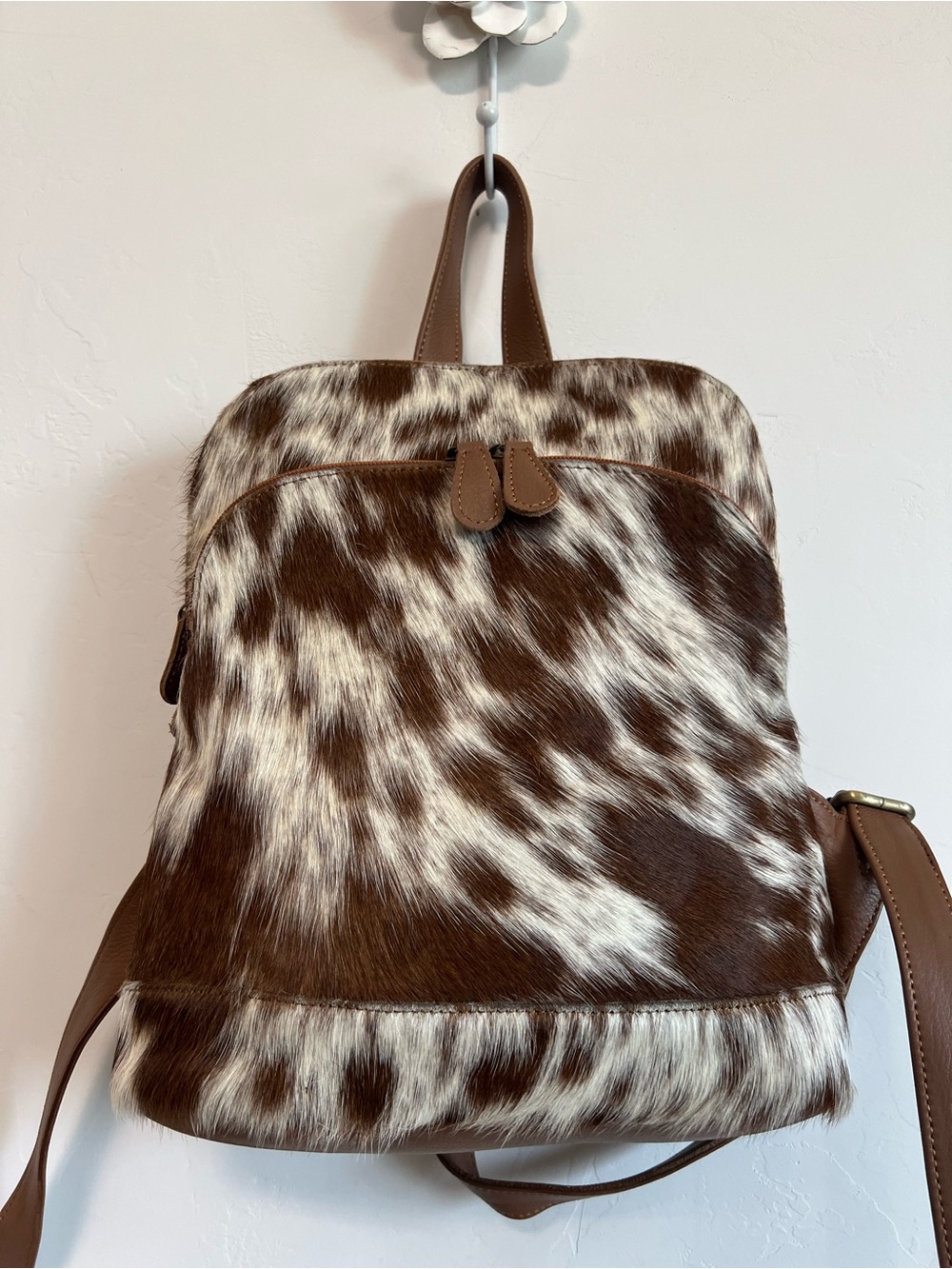 Small Cowhide Leather Backpack | Western Boho Tan Brown White Boutique Bag NWT - Picture 9 of 10